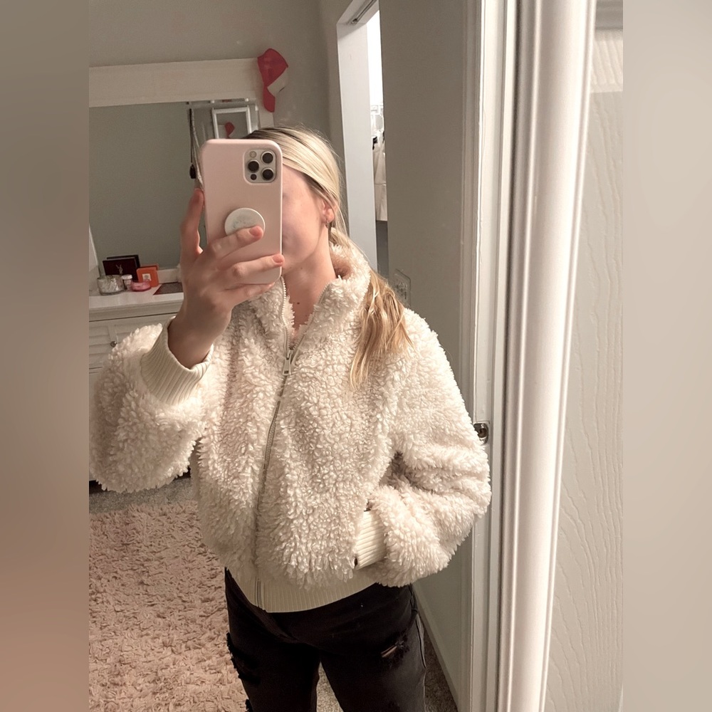 Love Tree cropped fuzzy full zip jacket